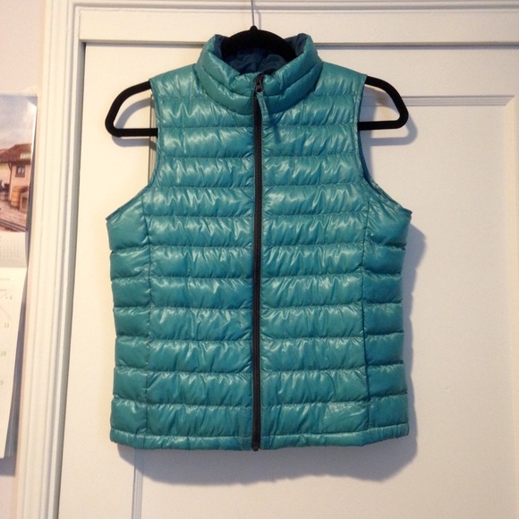 Uniqlo Womens Ultra Light Down Vest