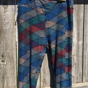 LuLaRoe Stripe Pattern OS Leggings