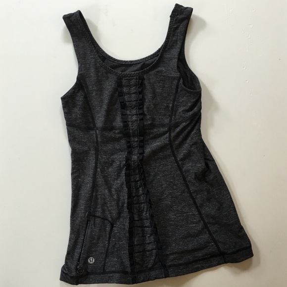Lululemon tank