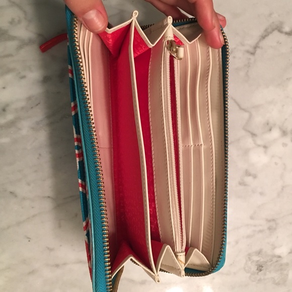 Kate Spade Wallet - Picture 3 of 3