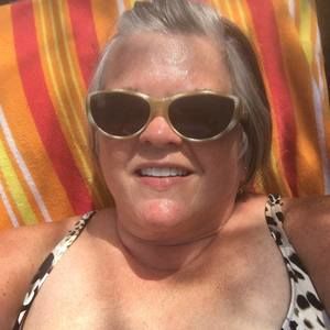 Meet your Posher, Debbie zulz