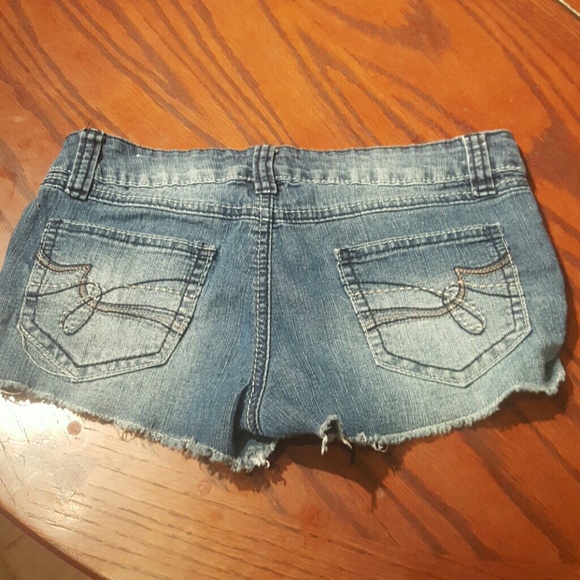 Shorts - Picture 2 of 2