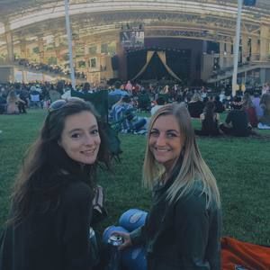 Meet your Posher, Briana