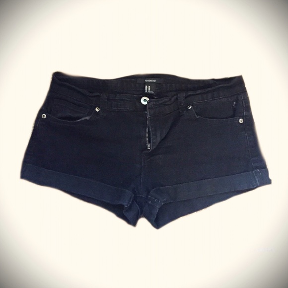 Black Forever 21 shorts!!