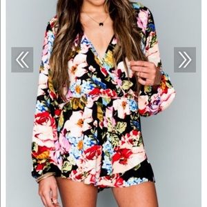 show me your MuMu rocky romper NWT size large