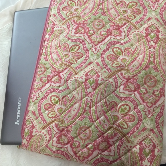 🆕Arrival 5⃣0⃣% off. Looks like vera bradley - Picture 2 of 4