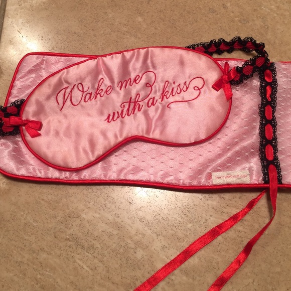 Victoria's Secret sleeping mask with storage pouch