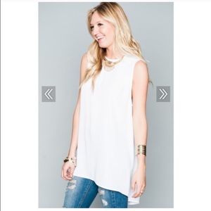 Show Me Your MuMu Sherman white ON HOLD