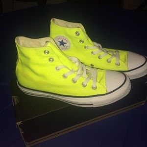 Bright Yellow Converse Size 6 Men 8 Women