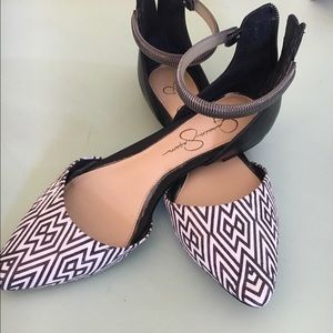 Jessica Simpson Zazaa Pointed Toe Back-Zip Flat