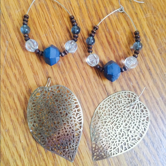 Two pairs of earrings