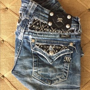 Miss Me Shorts (size 27)