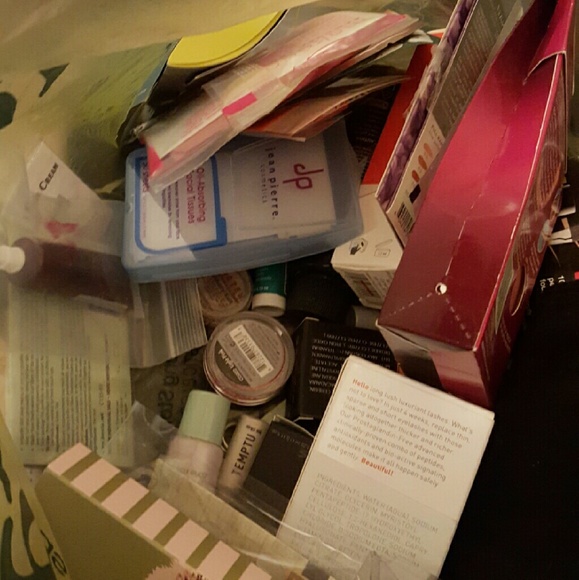 Makeup samples