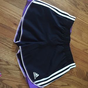 ADIDAS CLIMALITE WORKOUT SHORTS - SIZE SMALL