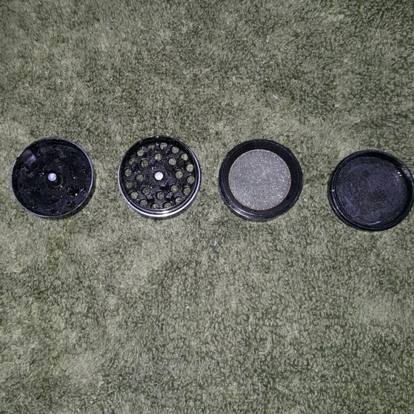 Herb grinder