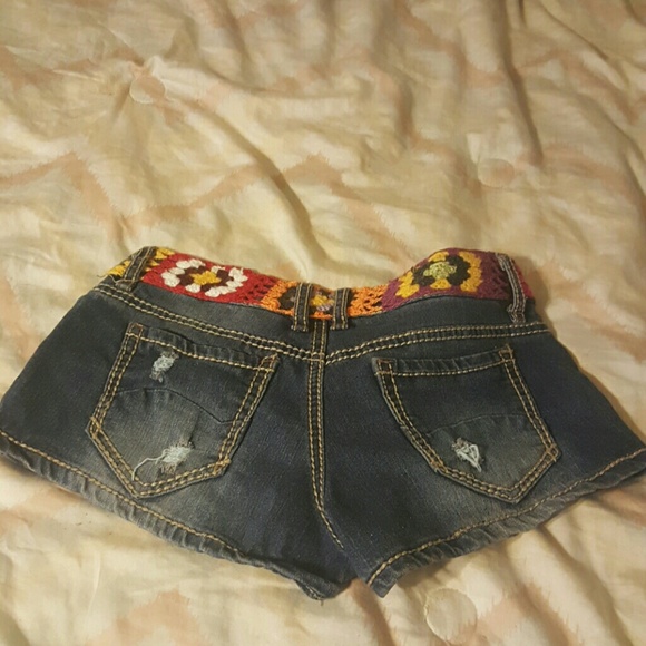 Shorts - Picture 2 of 2