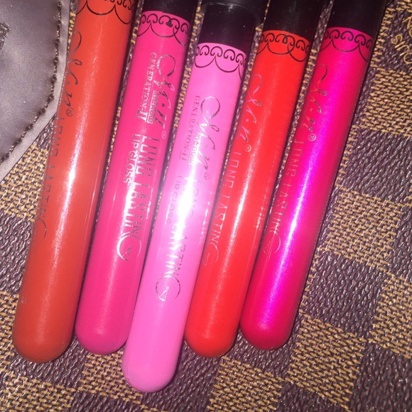 matte lipsticks💋 - Picture 2 of 4