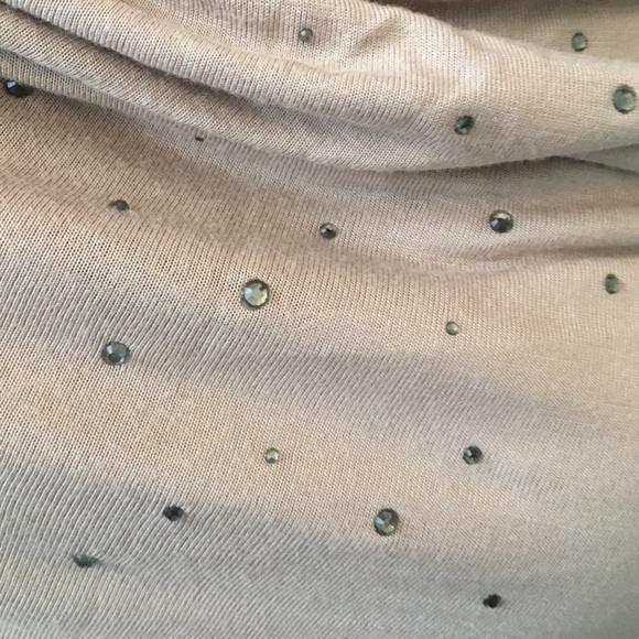 INC sleeveless taupe top - Picture 2 of 4