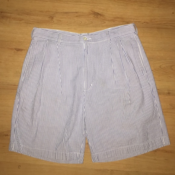 NWOT. Jos A Bank seersucker short