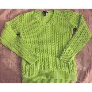 Ralph Lauren V-neck☘