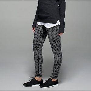 Lululemon tri geo wunder under leggings - size 4