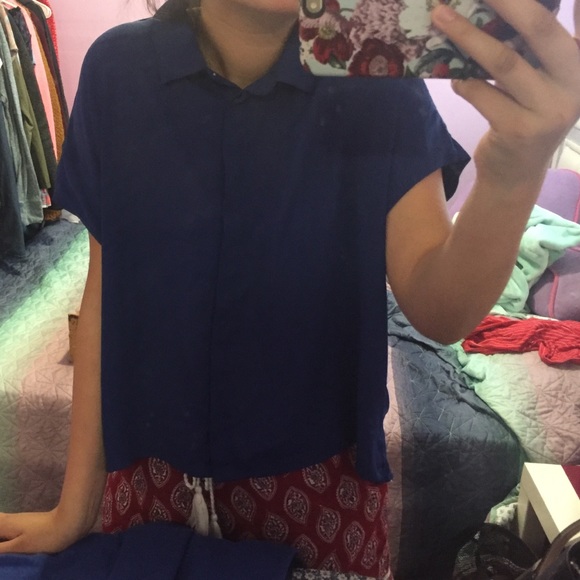 Blue blouse only been used twice - Picture 3 of 3