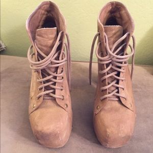 Jeffrey Campbell Suede Lita Taupe Platforms Size 7