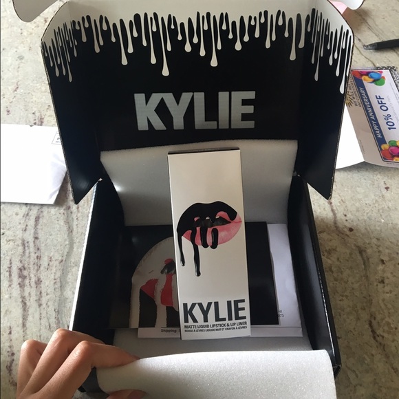 Kylie Lip Kit Dead Of Knight