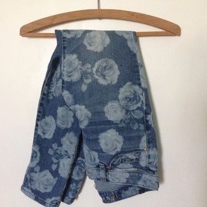 LC Lauren Conrad Floral Skinny Jeans