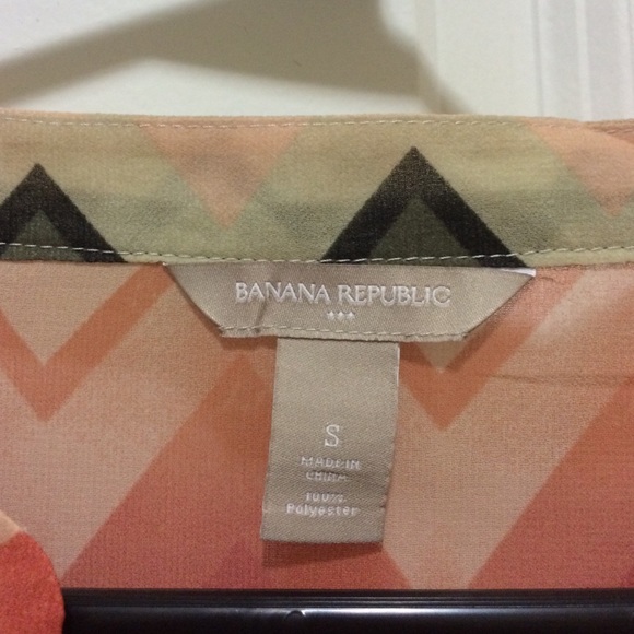 Chiffon, 3/4 length sleeve blouse. - Picture 2 of 3