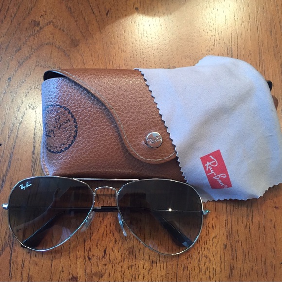 ✋🏼HOLD ✋🏼Ray Ban Silver Gradient Aviator RB3025 - Picture 1 of 3
