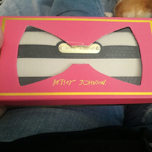 Betsey Johnso wallet