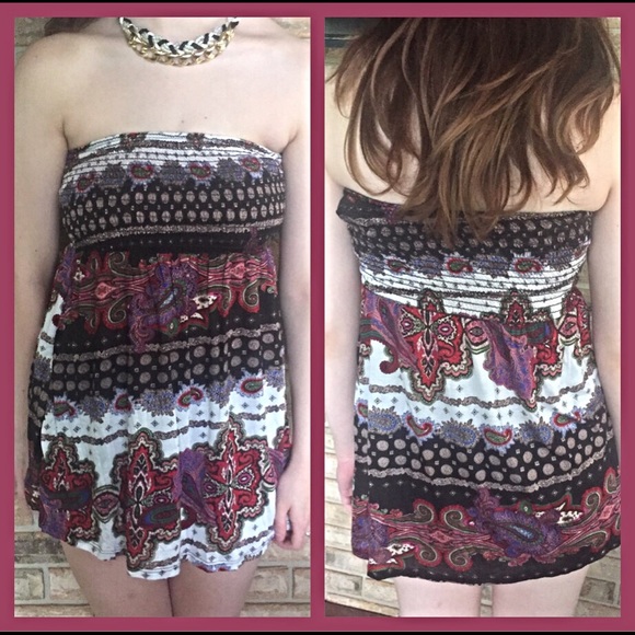 ❗️LAST ONE❗️Sweet Summer Paisley Halter Tunic S - Picture 3 of 3