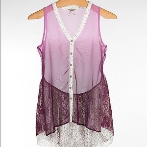 Gimmicks by BKE (Buckle) Dip Dye Sleeveless Shirt