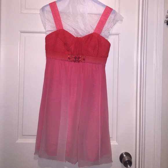 Salmon fade out, chiffon with appliqué