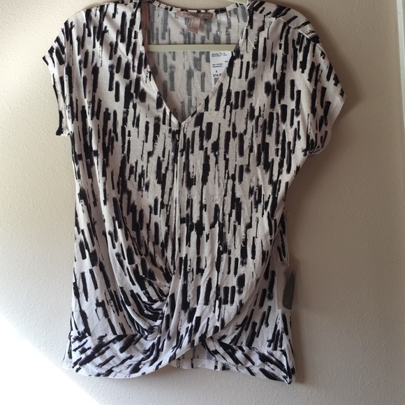 Pattern Tee ❤️ - Picture 2 of 4