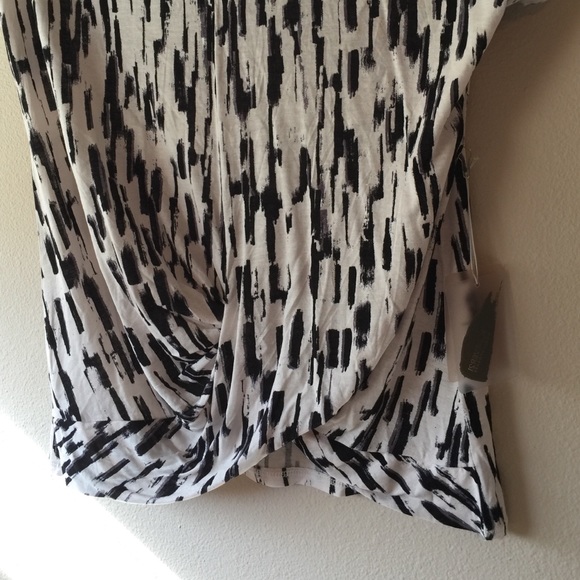 Pattern Tee ❤️ - Picture 4 of 4