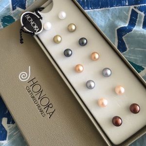 Honora freshwater pearls
