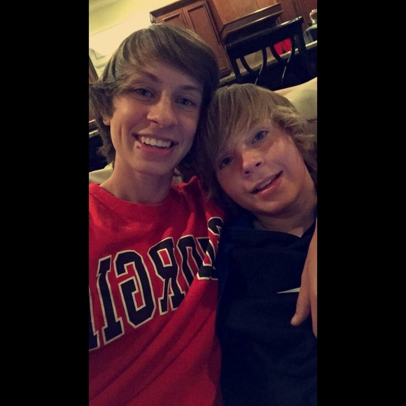 Meet your Posher, Bryar - Picture 1 of 1