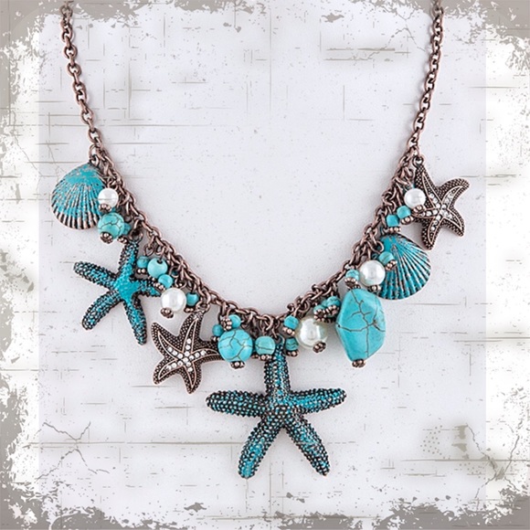 Jewelry - CLEARANCE!!Starfish Statement Necklace