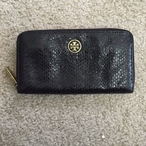TORY BURCH Zip Continental Wallet