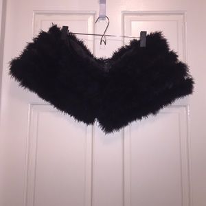 Black feather, maribuo capelet