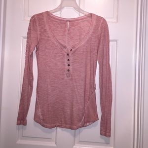 Free people, light pink long-sleeved shirt