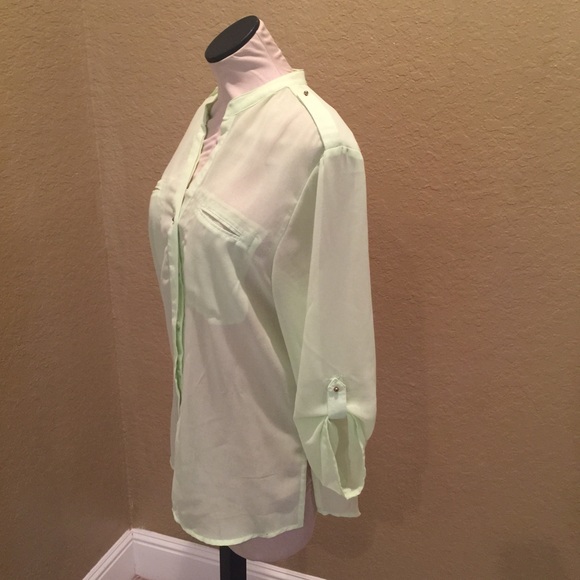 Sheer portofino like top in mint size L - Picture 3 of 3