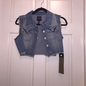 Crop top jean vest