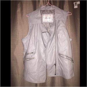 🎉SALE🎉Faux grey leather vest