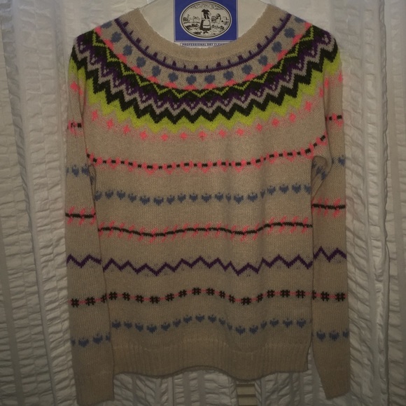 Sweater - Picture 1 of 2