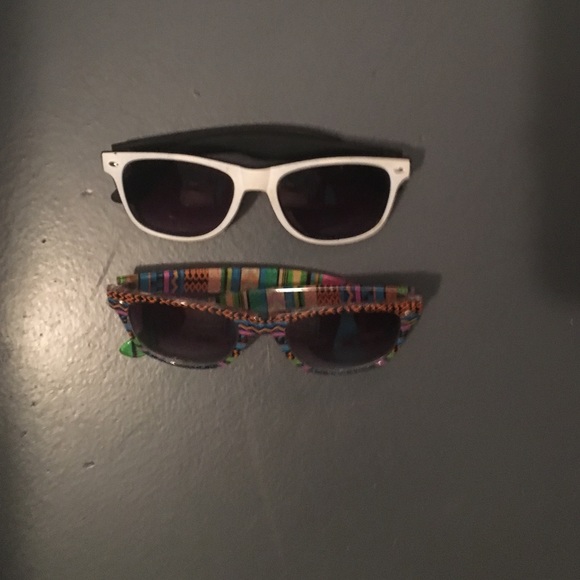 two pairs of sunglasses forever 21 & maui nix
