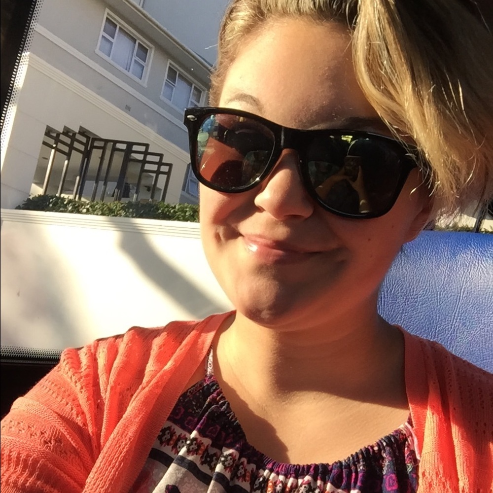 Meet your Posher, Jessica