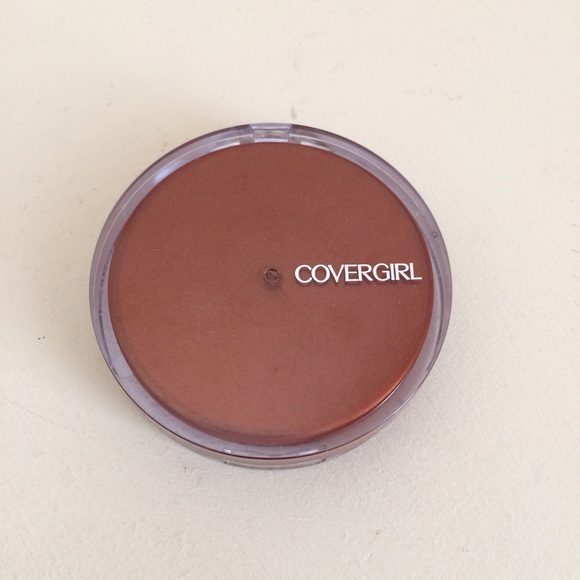 CoverGirl Pressed Powder - Picture 1 of 2